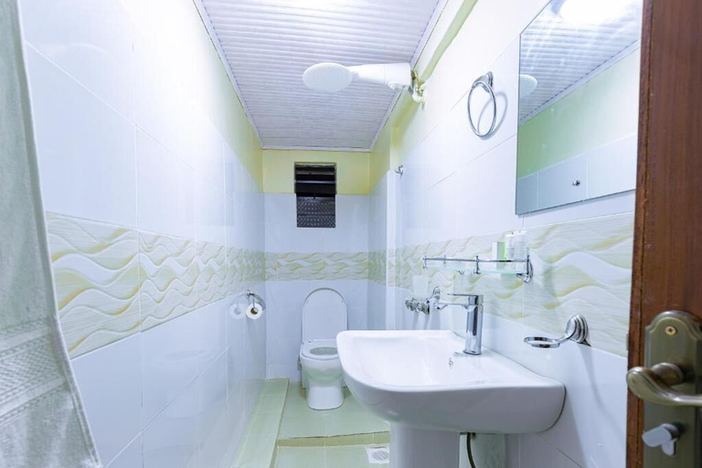 Bathroom 3, Markson Hotel Kilimani, Dagoretti North
