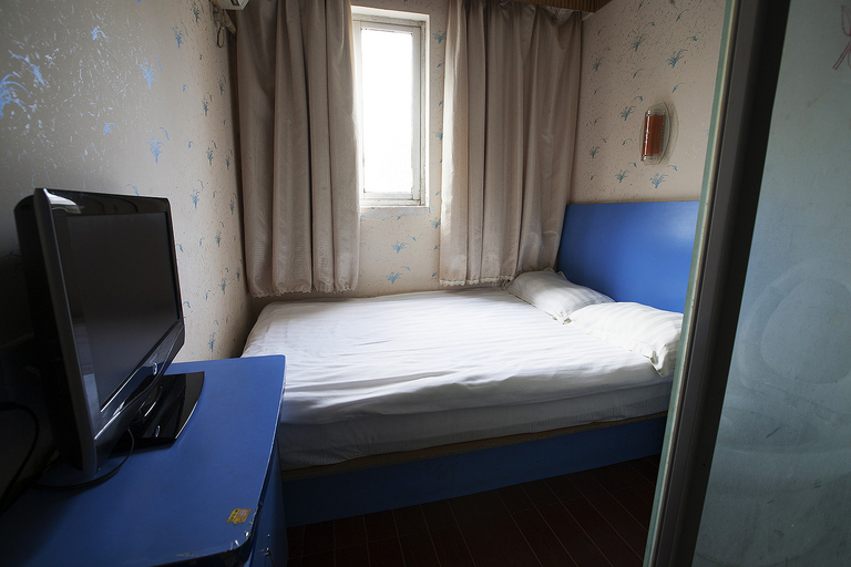 Bedroom 2, Shanghai Haixiang Hotel, Shanghai