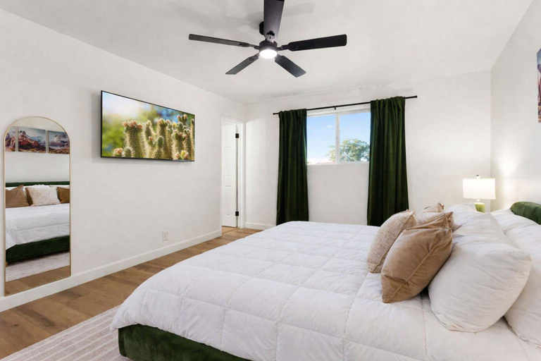 Room 3, Sleeps 16 Heated Pool Arcade Backyard Resort, Maricopa