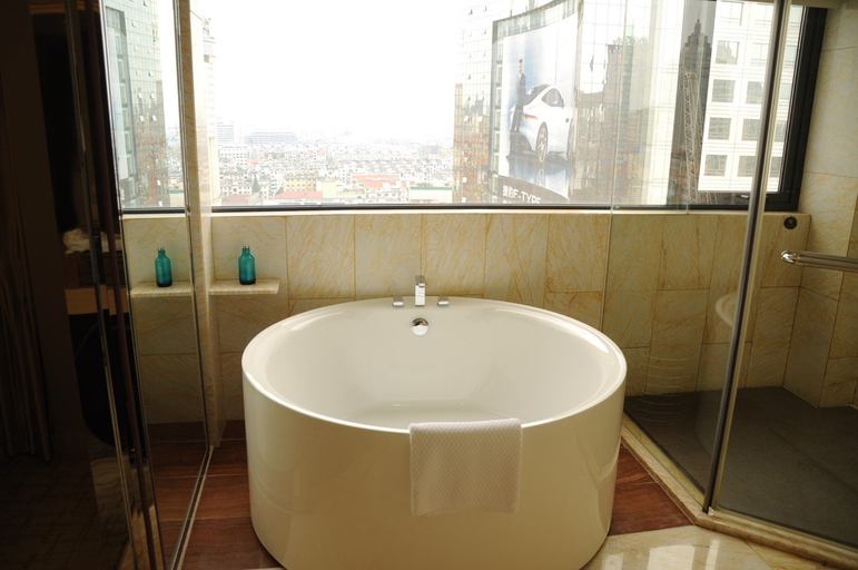 Bathroom 2, Hangzhou Tower Hotel, Hangzhou