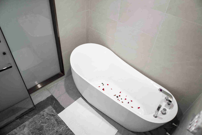 Bathroom 3, Lavande Hotel Guang'an Jinrui International Plaza, Guang'an