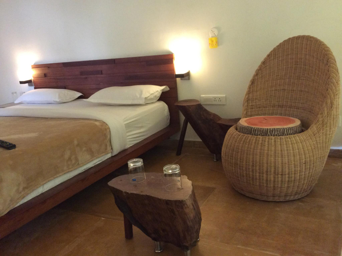 Bedroom 2, Thapovan Resort, Dindigul