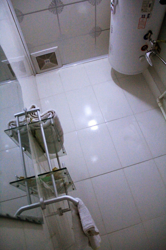 Bathroom 3, Weifang Yinfeng Business Hotel, Weifang