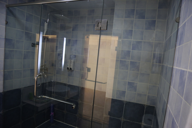 Bathroom 3, Huating Hotel, Weifang