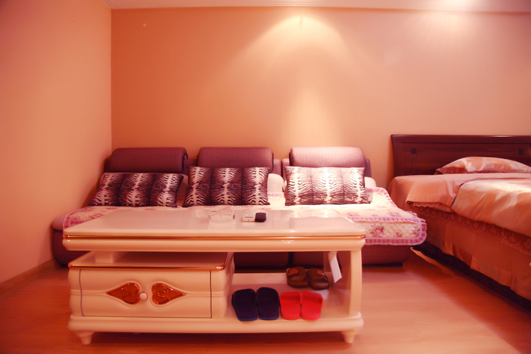 Bedroom 2, Wanda Shangjing Apartment Hotel, Qiqihar