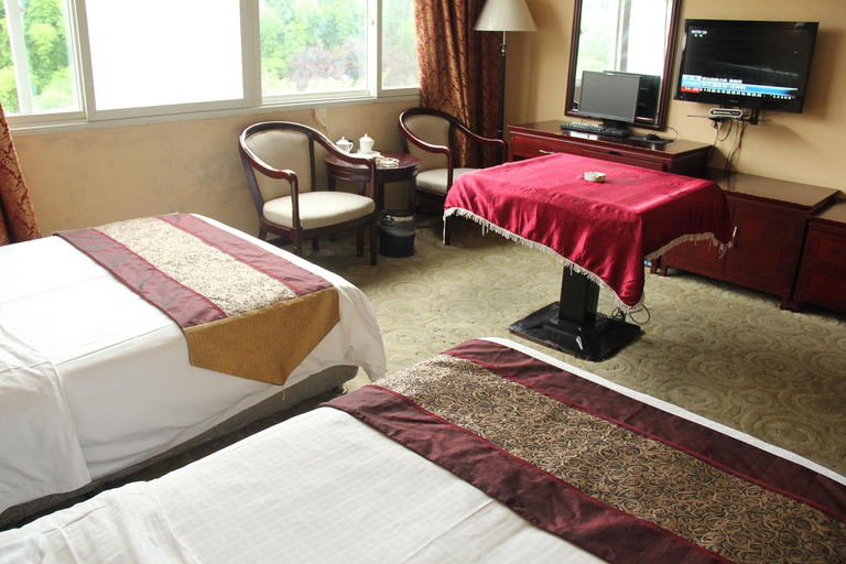 Bedroom 2, Qingjiangyuan Hotel, Enshi Tujia and Miao