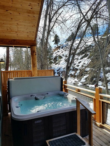 Sport & Beauty 2, River's Edge Resort, Okanogan