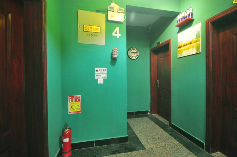 Others 5, Live by Mountains Hotel, Guilin