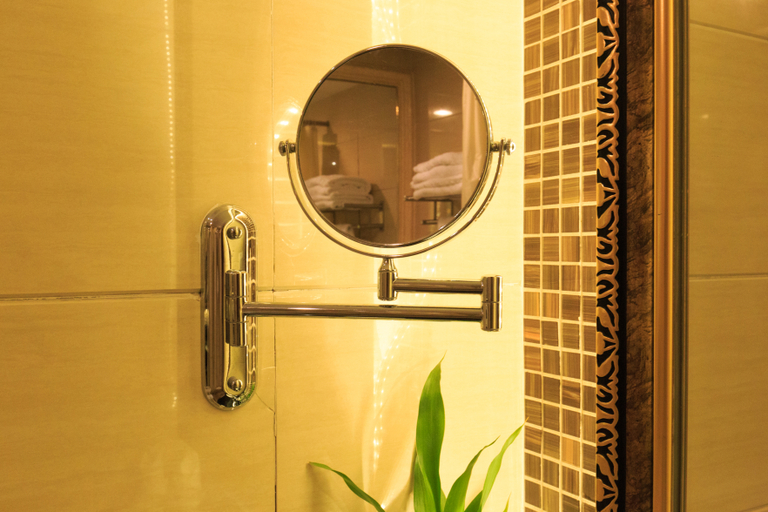 Bathroom 2, Golden Lusheng International Hotel, Liuzhou