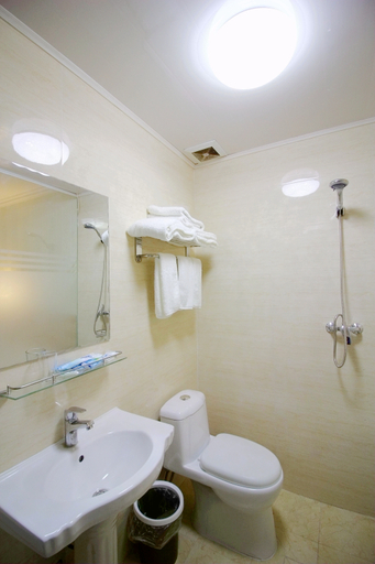 Bathroom 5, Lanaman Boutique Hotel (Aofan Center Store, 54 Square, Qingdao), Qingdao