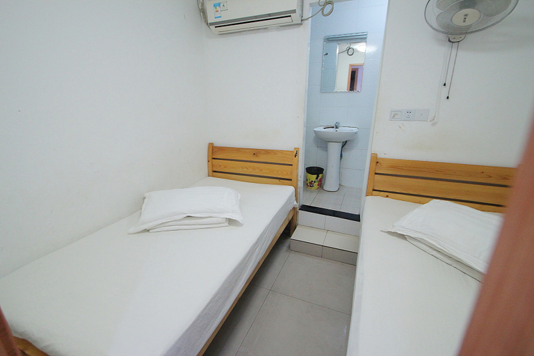 Bedroom 2, Zhenghong Hostel, Shanghai