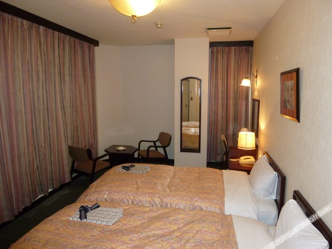 Bedroom 2, Business Hotel Nishiko, Kōfu
