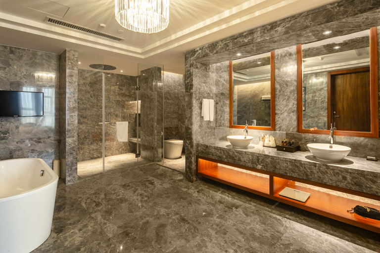 Bathroom 3, Auspicious Phoenix Hotel, Zhaotong