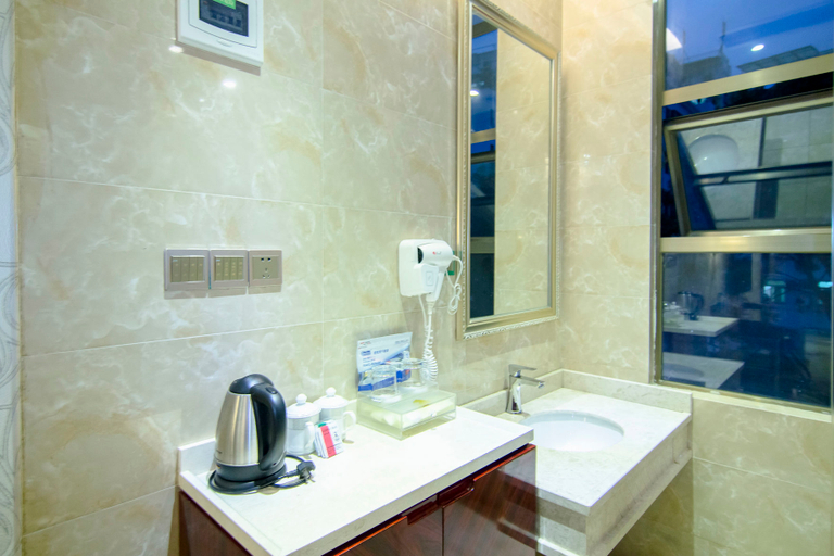 Bathroom 2, Kingmar Fashion Hotel (Shenzhen Dongyuan), Shenzhen