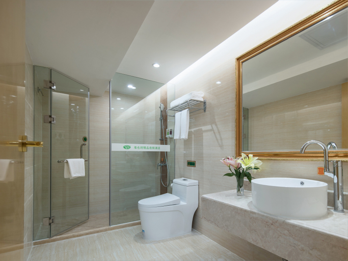 Bathroom, Vienna Hotel (Guangzhou railway station & Xiaobei subway station), Guangzhou