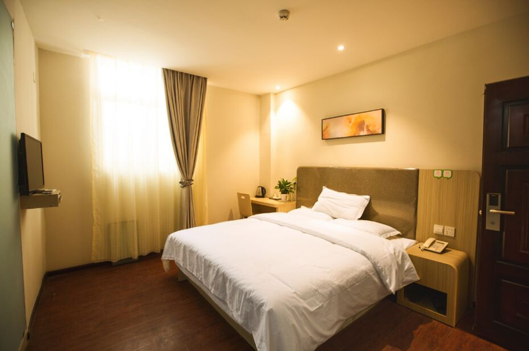 Bedroom 2, zhang yue hotel, Lhasa