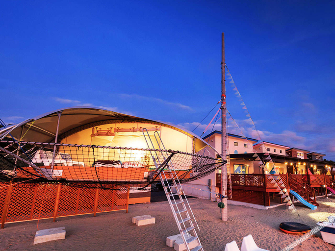 Exterior & Views 1, Glamping Fukuoka, Fukutsu