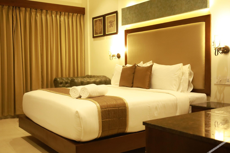 Bedroom 2, Hotel Comorin Grand, Kanniyakumari