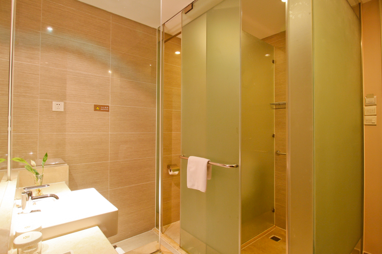 Bathroom 3, Jinjiang Metropolo Hotel - Hefei Swan Lake, Hefei