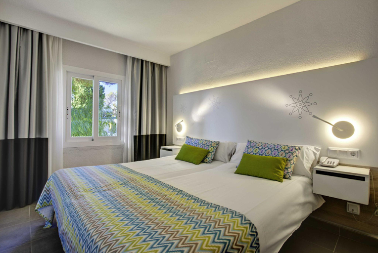Bedroom 3, TUI MAGIC LIFE Cala Pada - All Inclusive, Baleares