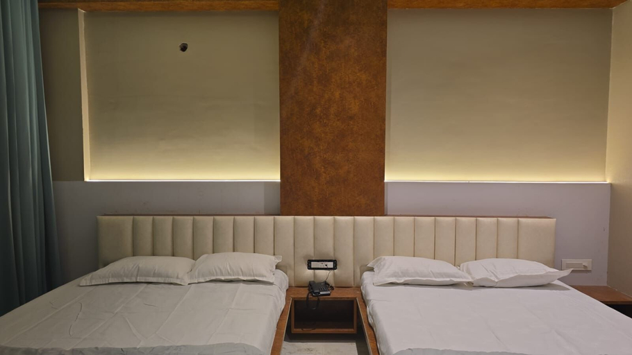 Bedroom 3, Hotel Annapurna, Ratlam