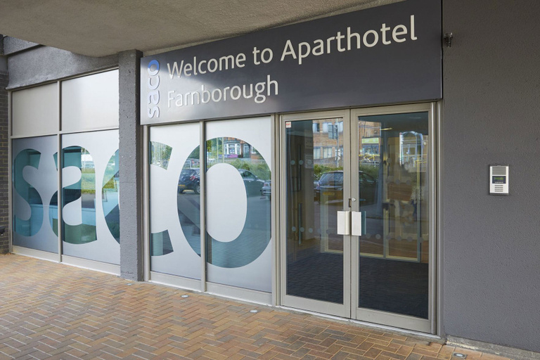 Exterior & Views 2, HQ Aparthotel Farnborough, Hampshire