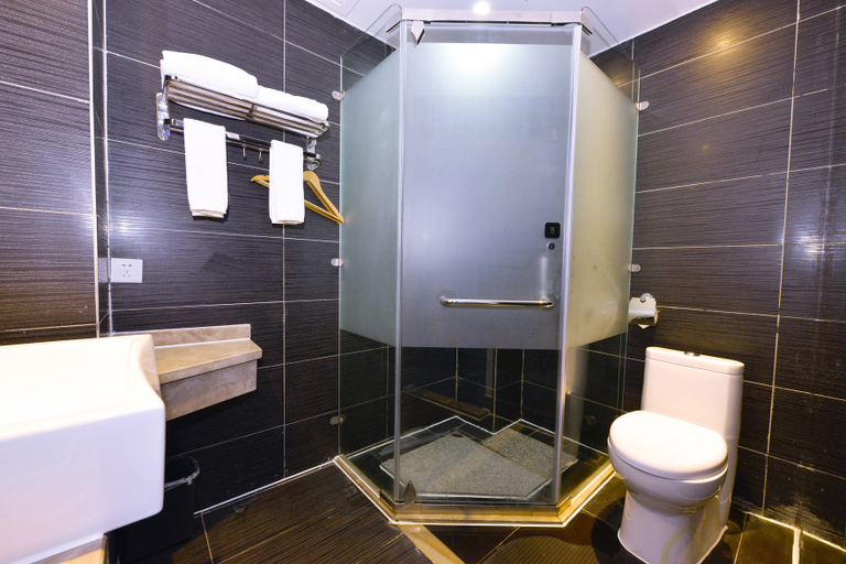 Bathroom 3, Yeste Hotel Nanning Shizitang Subway Station, Nanning