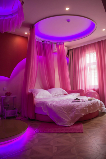 Bedroom 2, ZhiAi Couple-themed hotel, Jiaxing