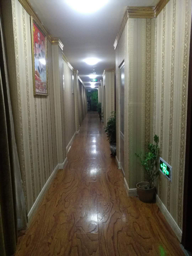 Others 3, Nanfang Business Hotel, Nyingtri