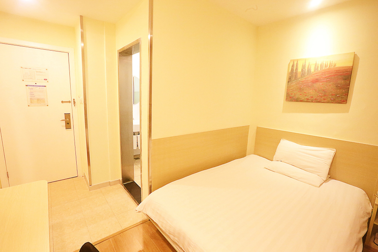Bedroom 2, Hanting Urumqi Railway Bureau Hotel, Ürümqi