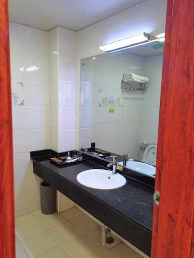 Bathroom 3, Hengxiang Hotel, Jiuquan