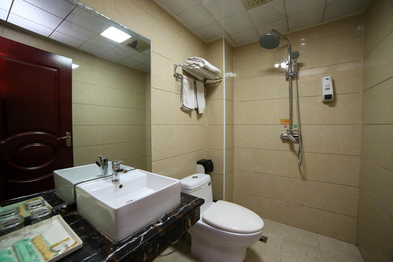 Bathroom 2, Yujing Holiday Hotel (Yichang Three Gorges Visitor Center Wanda Plaza), Yichang