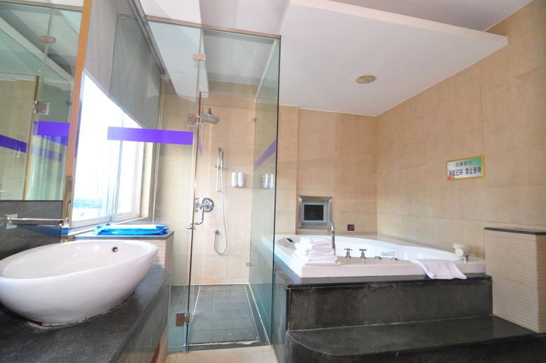 Bathroom 3, ホテル （）, Ningbo