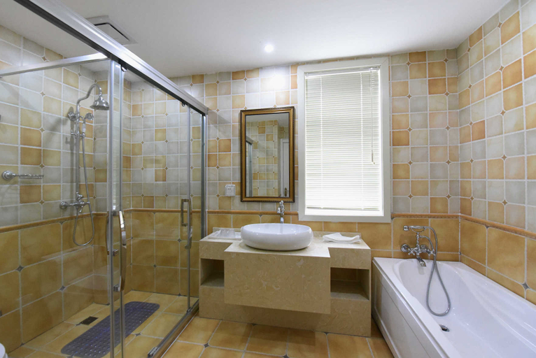 Bathroom 5, Lanwan Holiday Hotel, Xuzhou