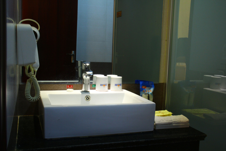 Bathroom 2, Ning Chang Hotel, Quanzhou