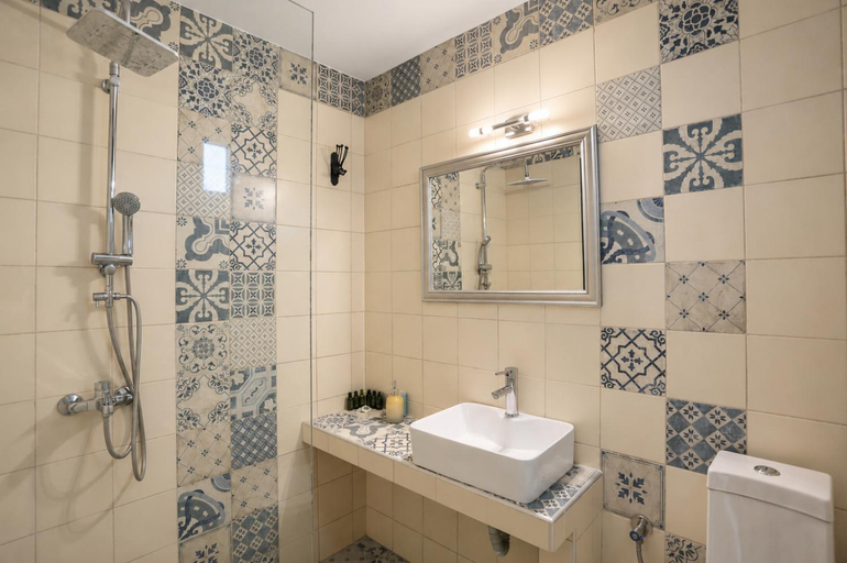 Bathroom 3, Summer House Studios, Central Macedonia