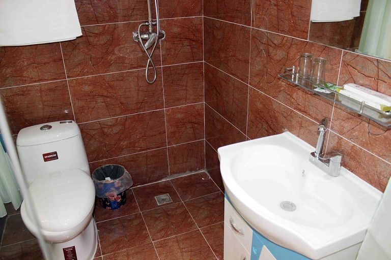 Bathroom 3, Shenyang Jiayang Business Hotel, Shenyang