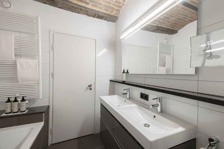Bathroom 3, Hotel Winselerhof by Flow, Kerkrade