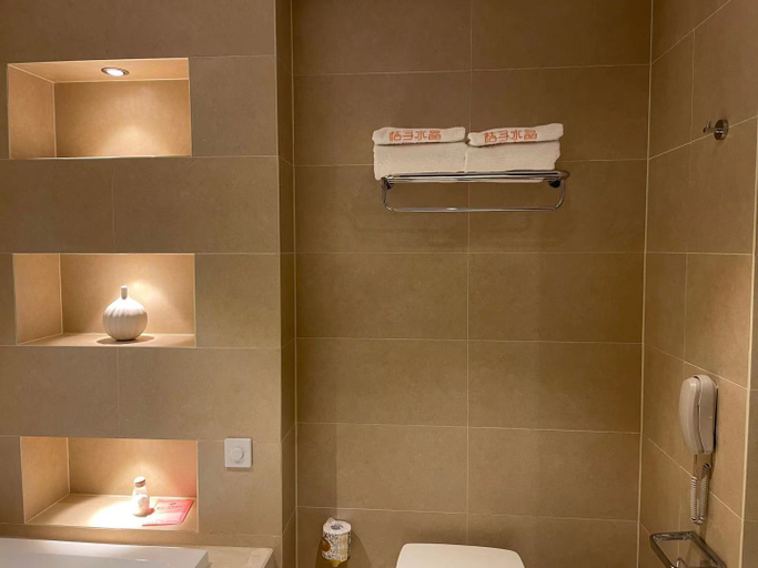 Bathroom 3, Crystal Orange Hotel Linyi Beijing Road, Linyi