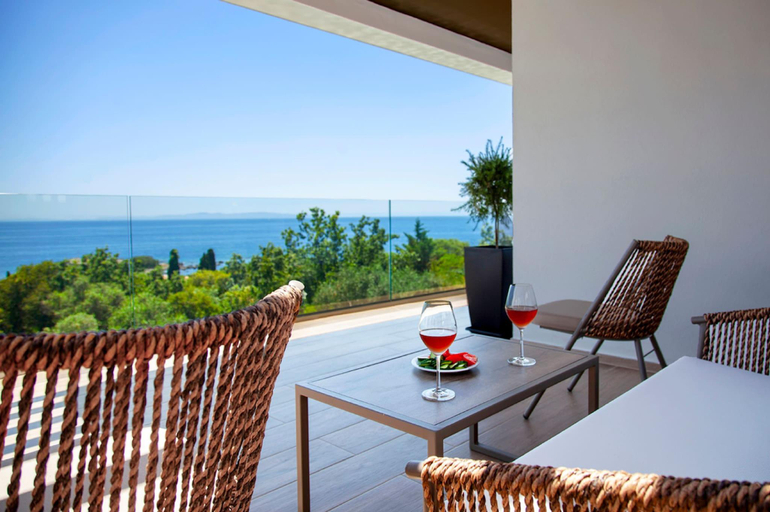 5, ZAVIA VILLA ENA (2B) SYVOTA, Epirus