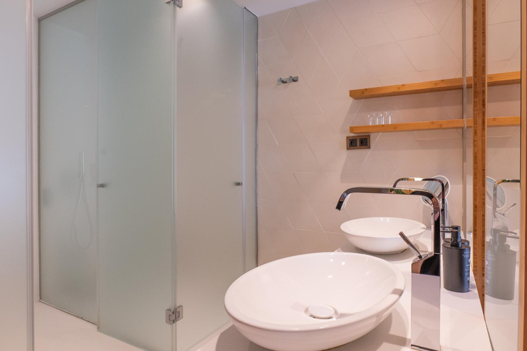 Bathroom 5, Eurostars Barcelona Central, Barcelona