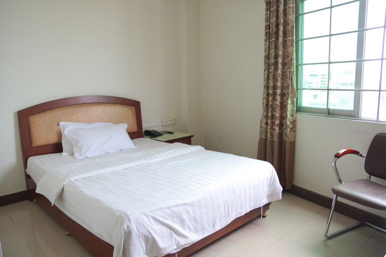 Bedroom 2, Youge Shangpin Hotel (Xinxing Times Square Bus Station), Yunfu