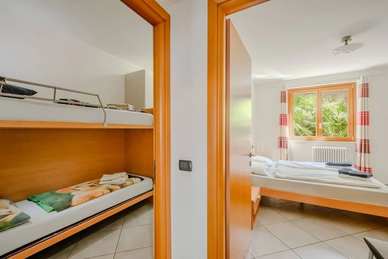 Bedroom 3, 3 Bedroom Italian Lakes Apartment, Varese