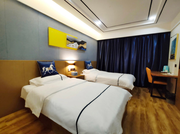 Bedroom 4, Ch Hotel, Jiaozuo