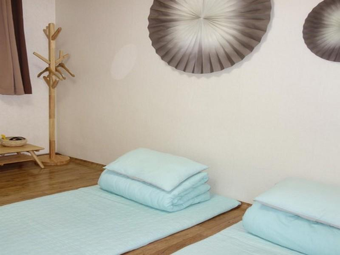 Bedroom 2, Doobaki Guesthouse, Gyeongju