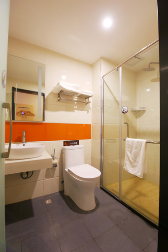 Bathroom 3, Starway Hotel (Nanchang HongGuTan Wanda Plaza Branch ), Nanchang