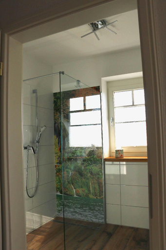 Bathroom 5, Zur Alten Schmiede, Kleve