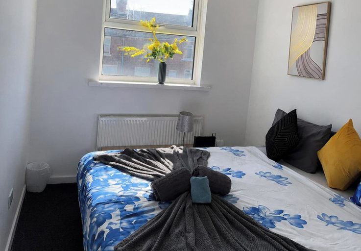 Room 3, 2-bed House, Sleeps 4 With Parking & Garden, Durham
