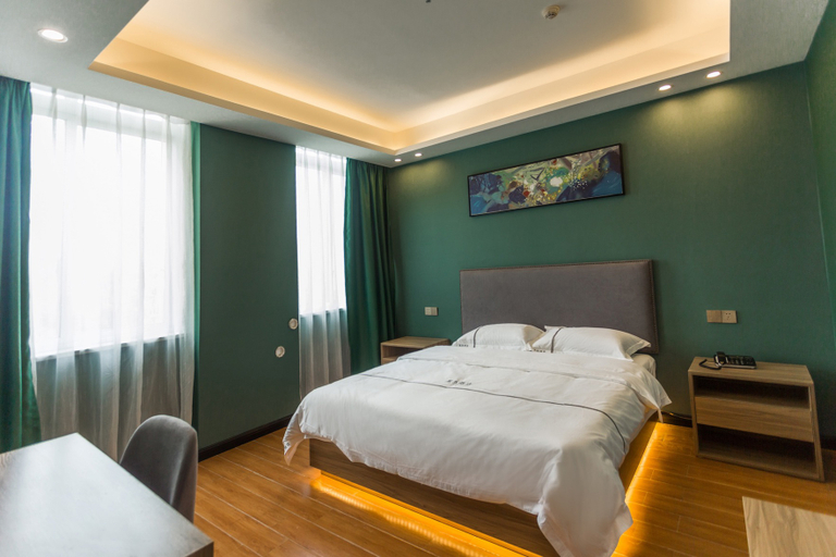 Bedroom 2, Xingchen Hotel, Yibin