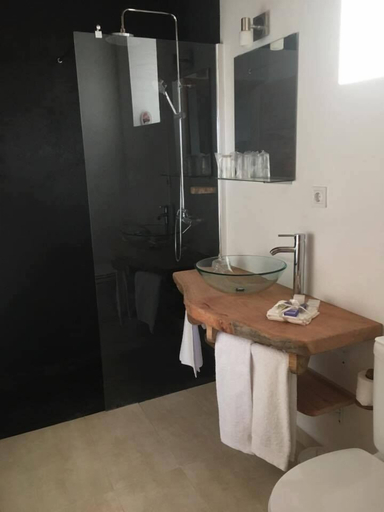 Bathroom, 카사스 다 킨타, Santa Cruz das Flores